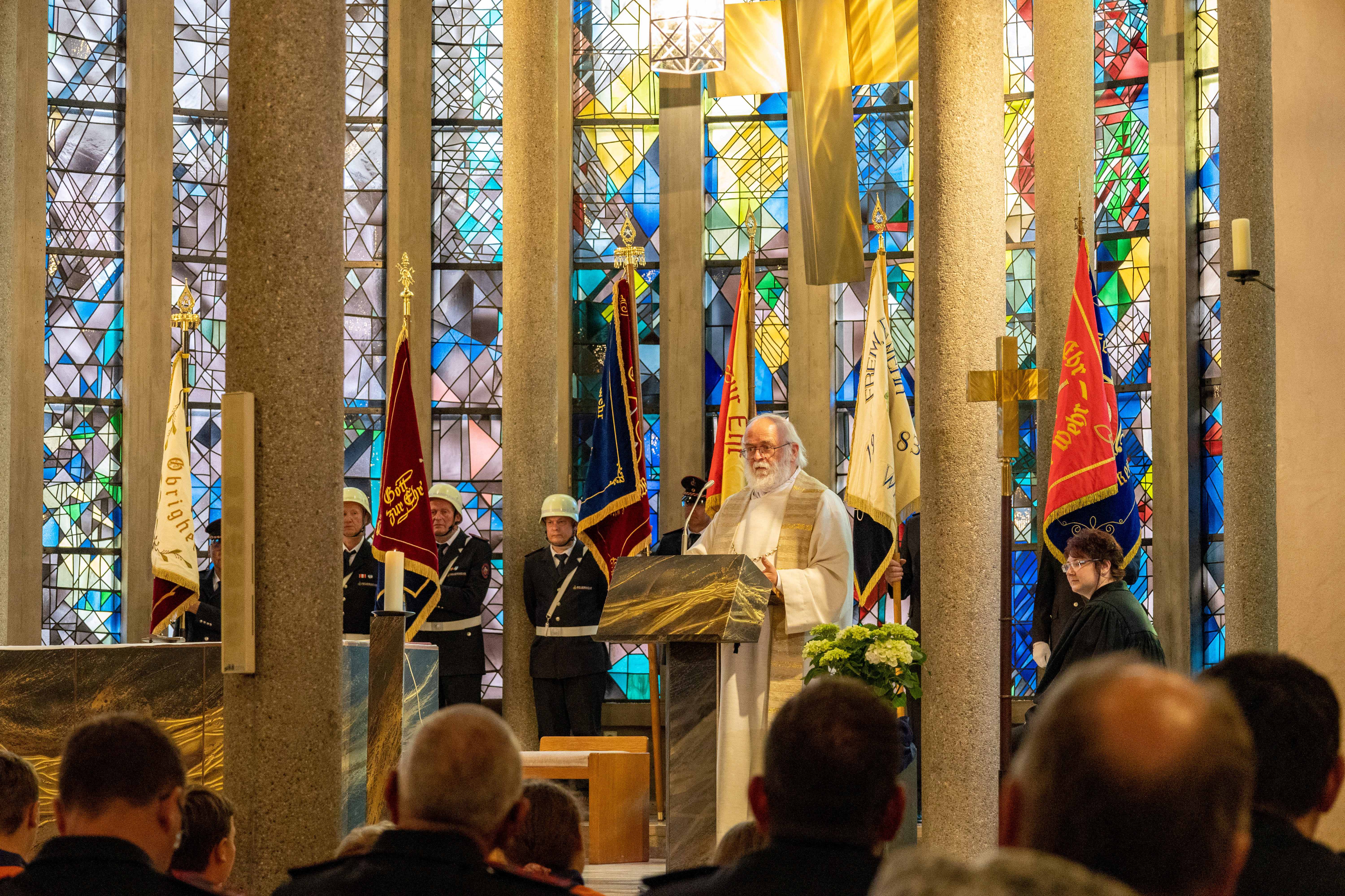 23 05 12 Floriansgottesdienst klein